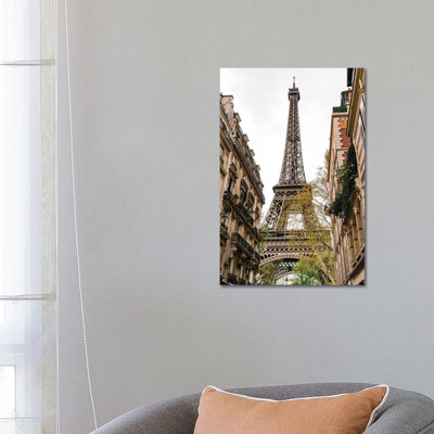 «Eiffel Tower IV» par Bethany Young, reproduction de photo sur toile tendue