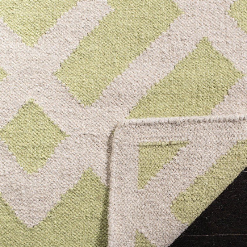 Crawford Hand Woven Flat Weave Wool/Cotton Geometric Rug in Ivory/Light green, Rectangle 5' x 8'