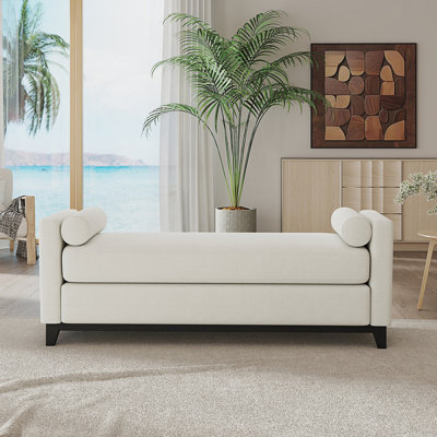 Banc rembourré avec coussins