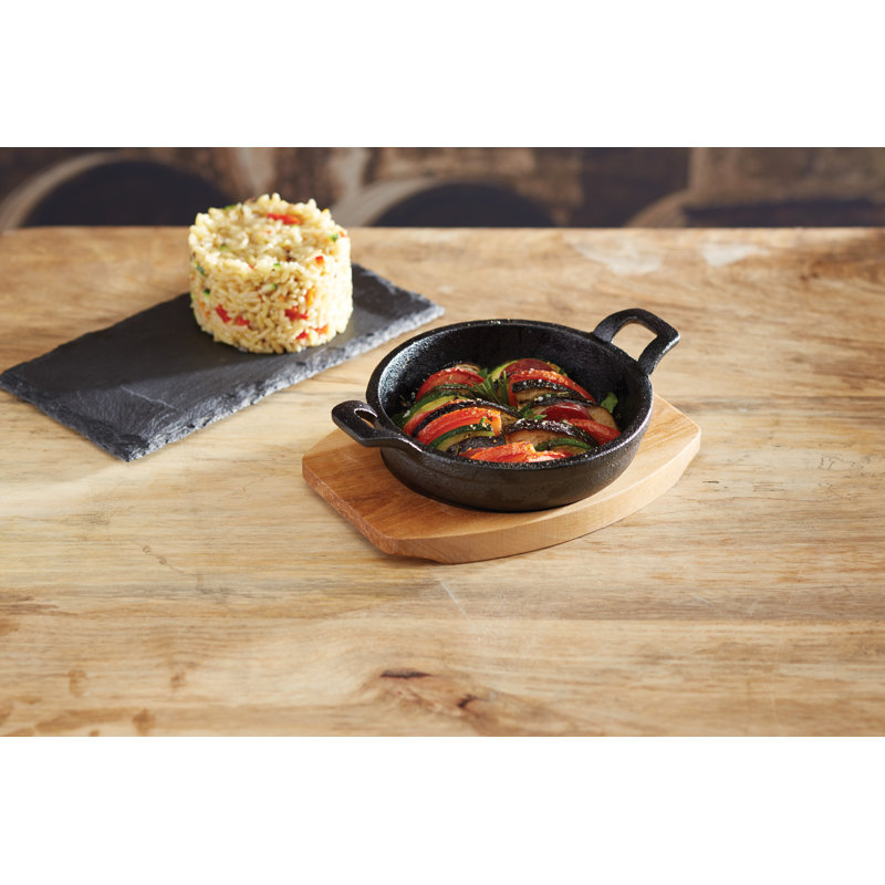 Artesà Cast Iron Divided Serving Dish