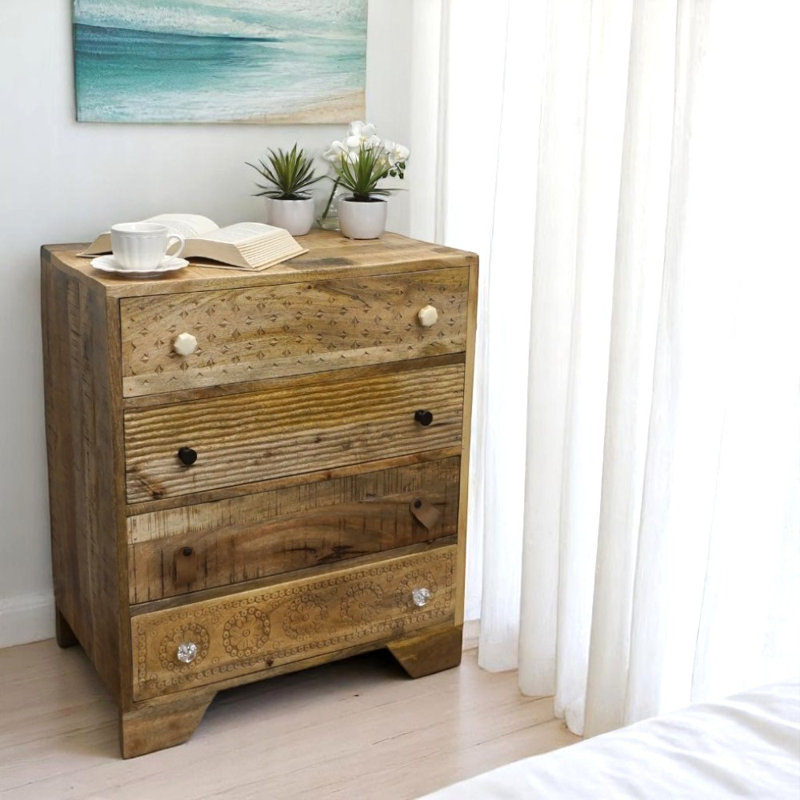 Commode 4 tiroirs en bois massif fabriqués à la main avec poignées uniques