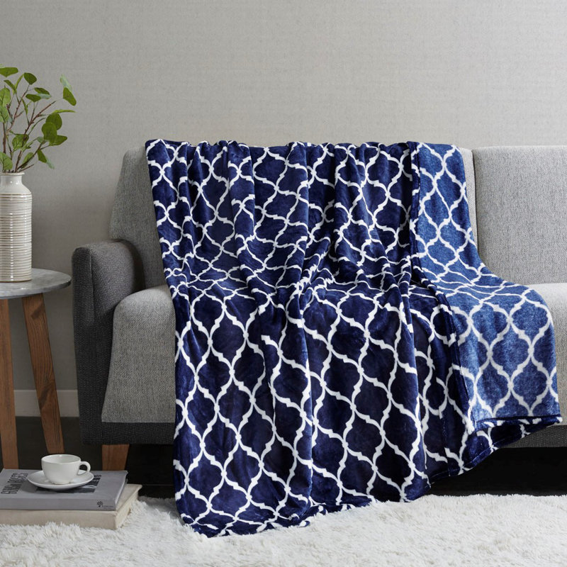 Gracie Mills Graig Modern Ogee Print Microlight Oversized Plush Throw Blanket, Navy