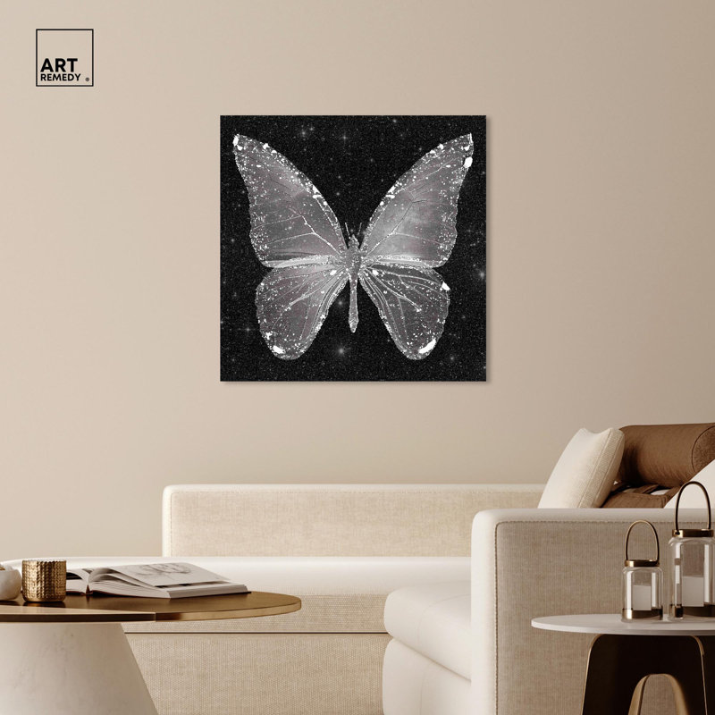 «Sparkling Silver Butterfly» par Art Remedy, H 40 po x l 40 po x P 1,5 po, Toile tendue