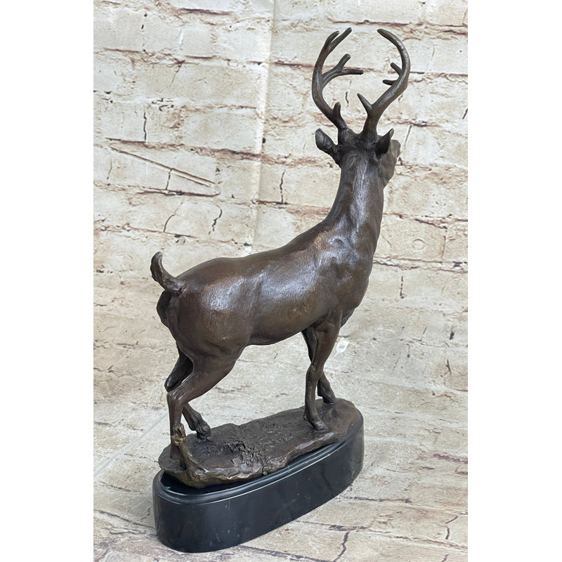 Figurine de sculpture en bronze signée Villanis