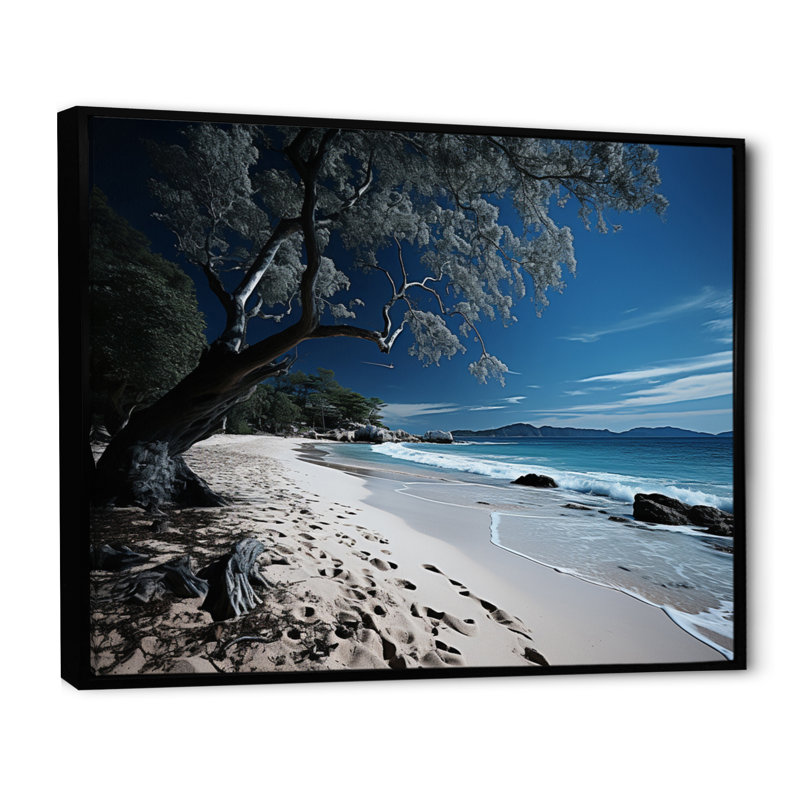 Thailande, «Silent Beach I», impression d'art mural, H 24 po x l 32 po x P 1 po, Cadre flottant noir