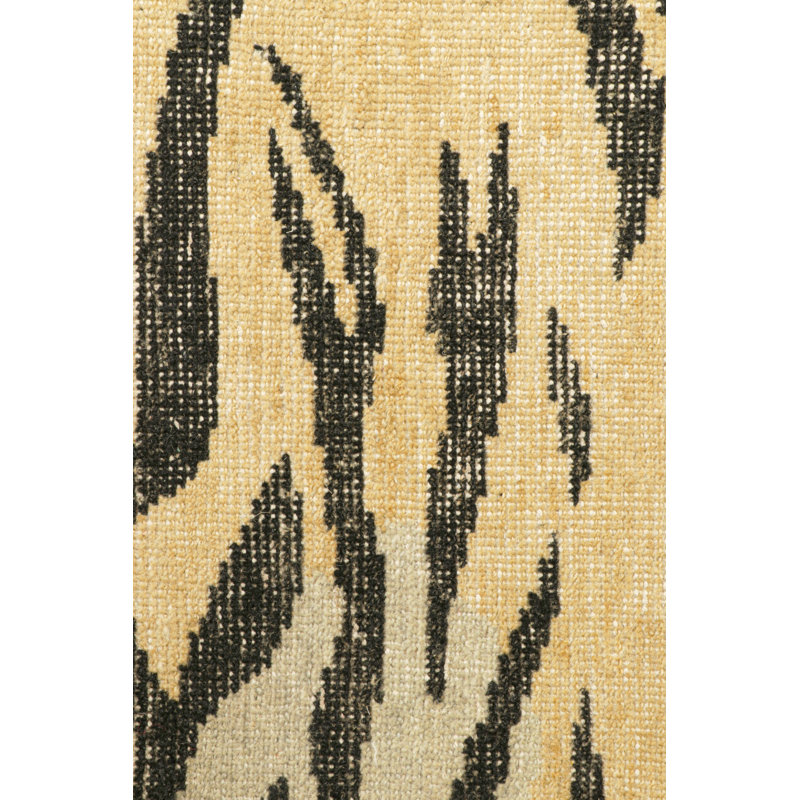 Distressed Homage Geometric Area Rug, Rectangle 6' x 9'