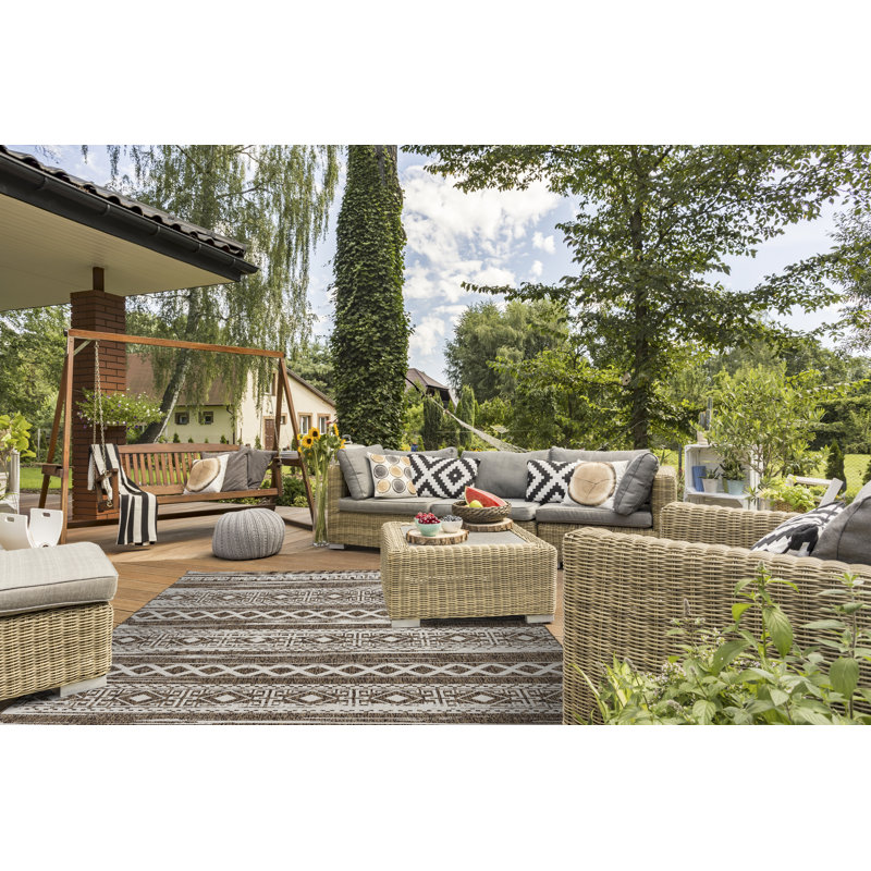 Tapis intérieur / extérieur brun Pedersen, Rectangle 5 pi 3 po x 7 pi 7 po