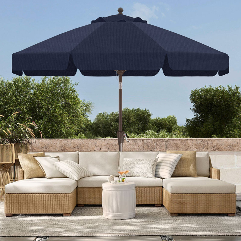 Parasol de marché festonné en oléfine de 2,74 m (9 pi) avec inclinaison et levage à manivelle, Marine