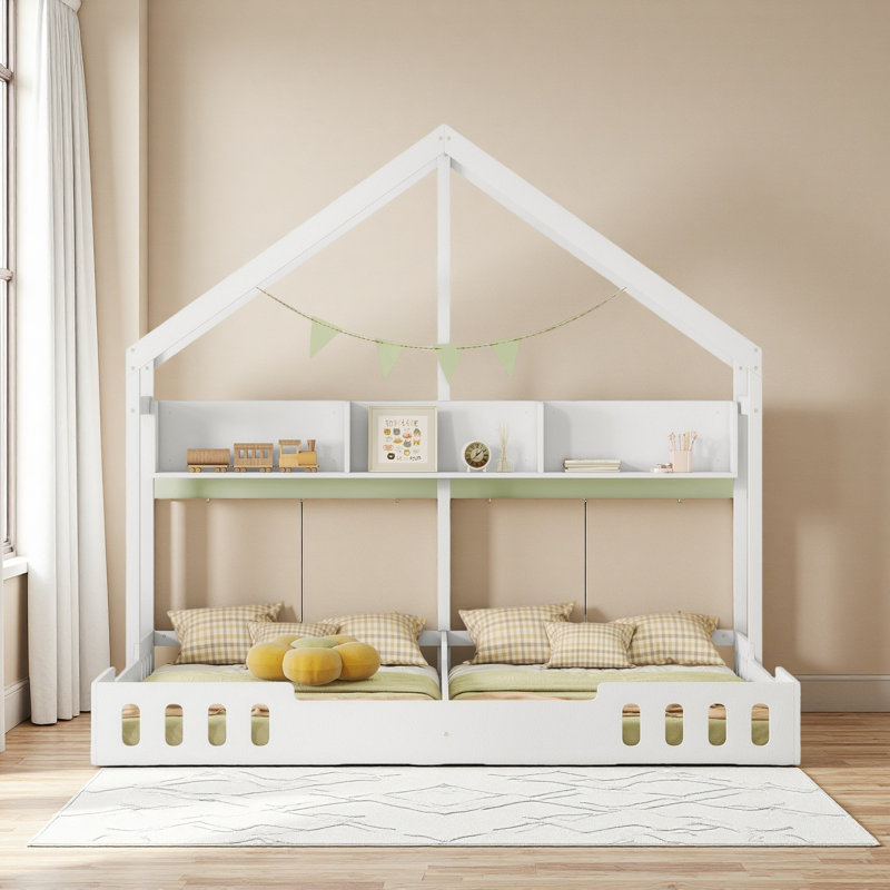 Lit plateforme House, deux lits partagés avec tablettes et garde-corps