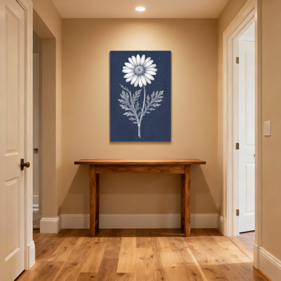Plants &Flowers White Daisy On Navy Background