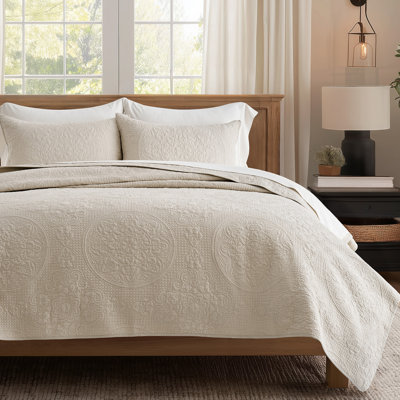 100% Cotton Medallion Stitch Quilt Set