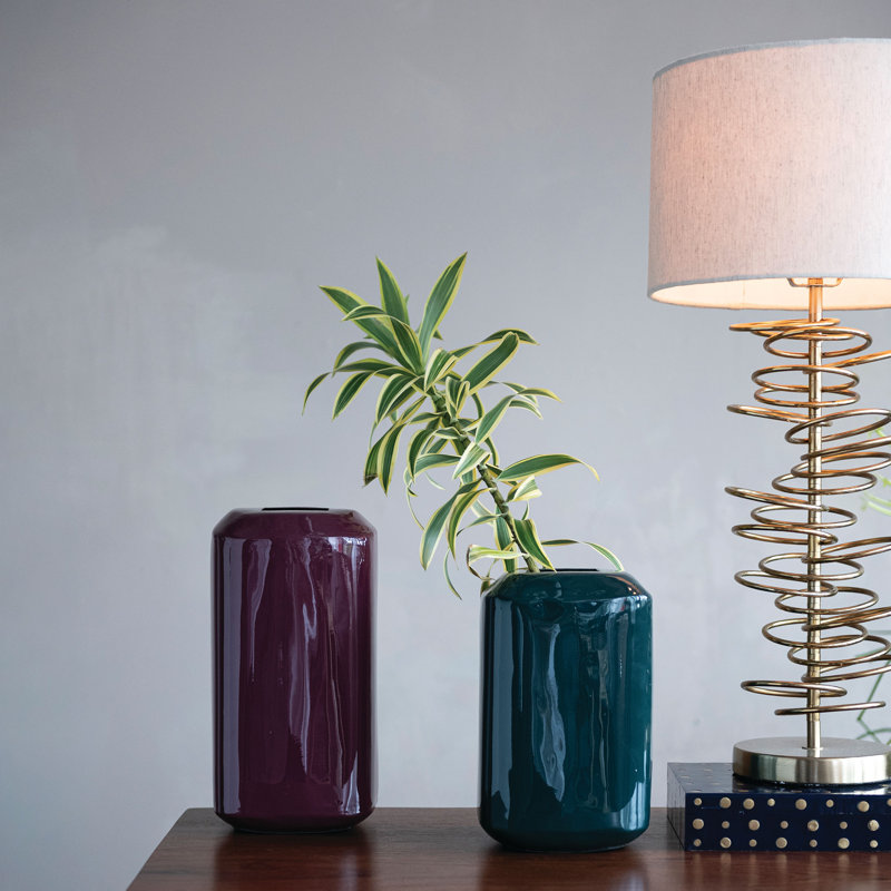 Vase carré en métal émaillé, H 12 po x l 6,25 po x P 6,25 po, Mauve