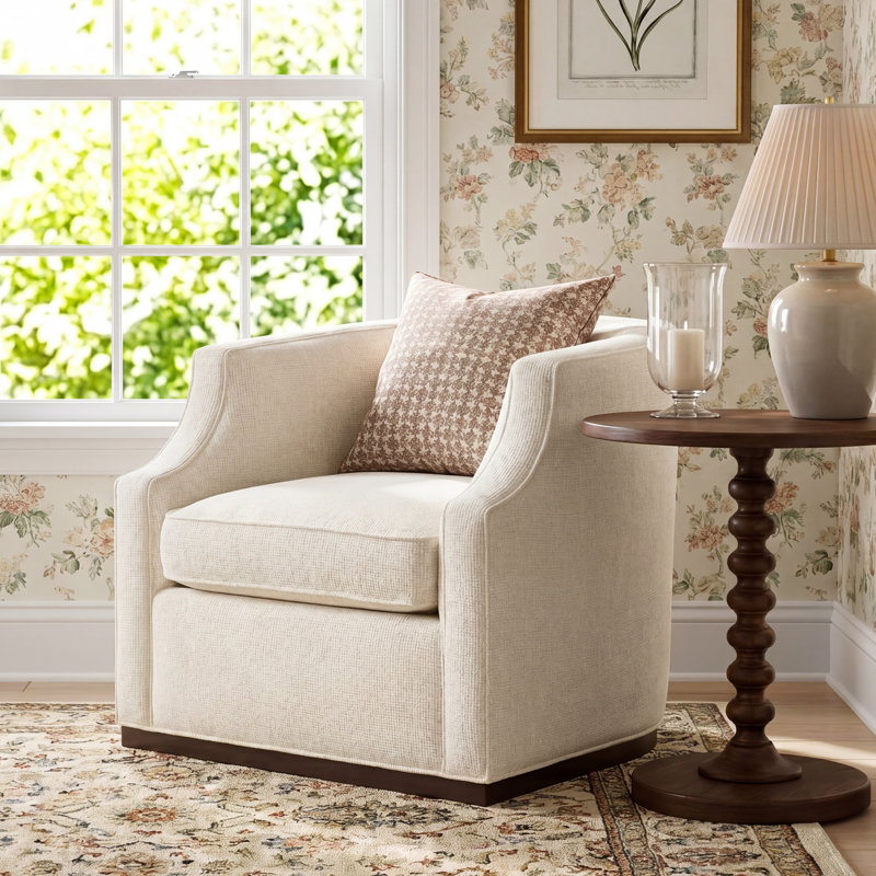 Muriel Sara Swivel Chair