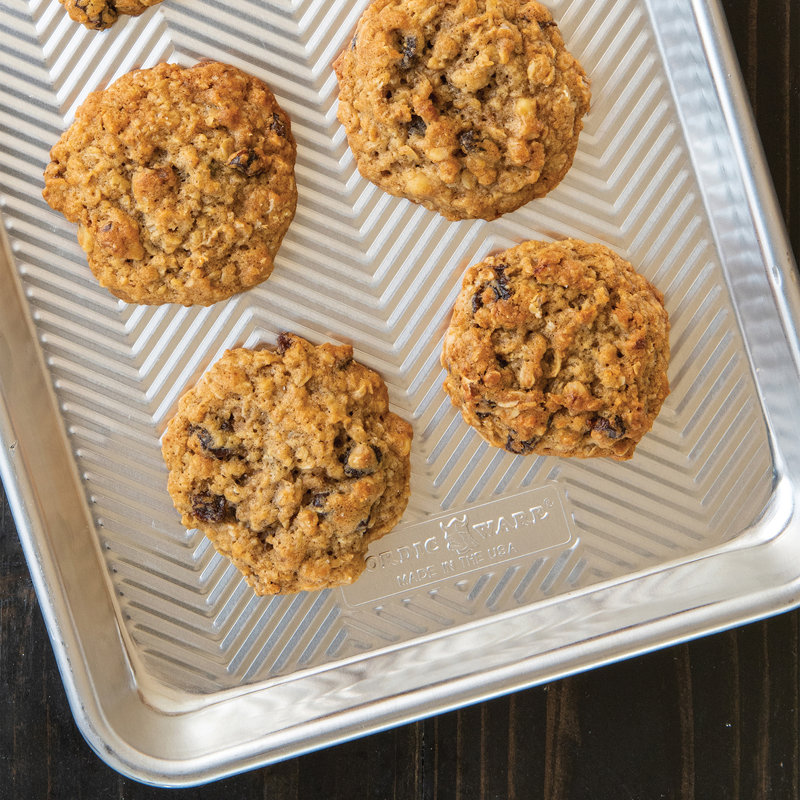 Nordic Ware Non-Stick Aluminum Baking Tray