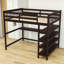Lit mezzanine en bois avec tablettes de rangement et bureau