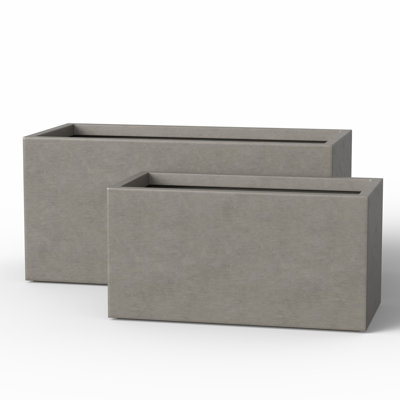 Concrete planter pot