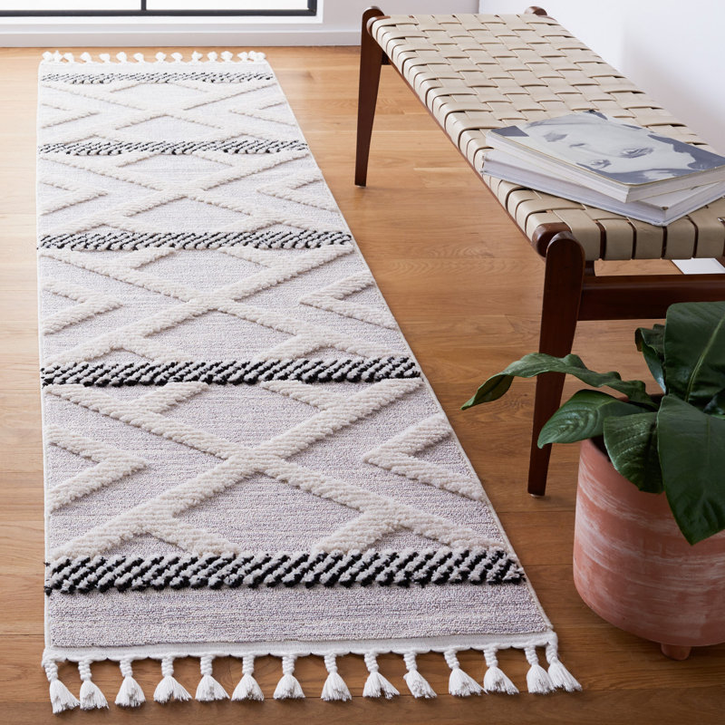 Shiflet Performance Geometric Rug, Runner 2'2" x 8'