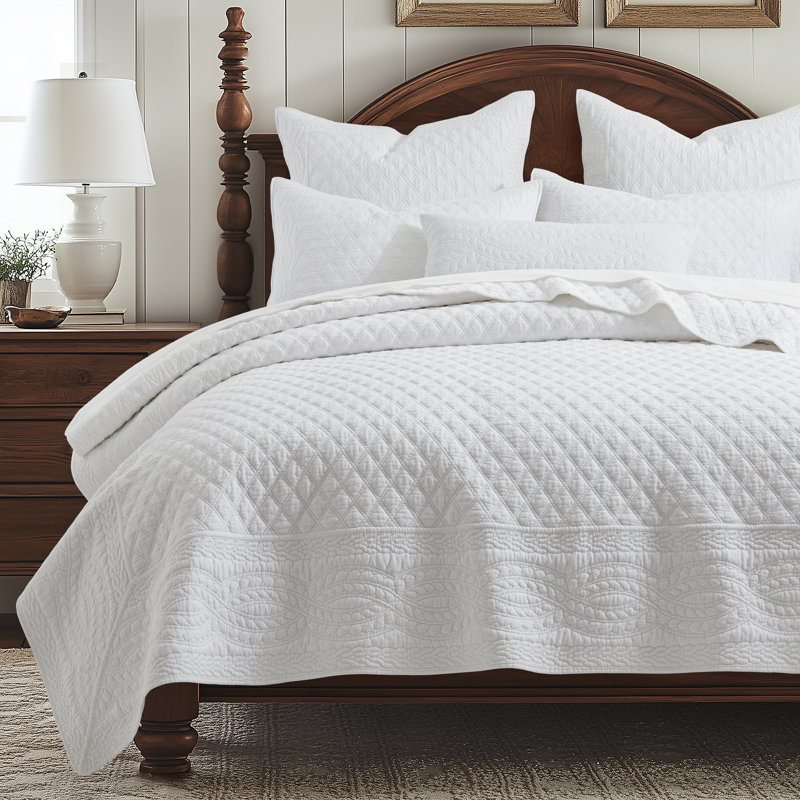 Ballou Bright White Twin Quilt Set