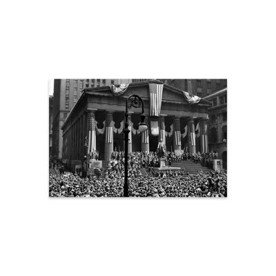 1942, Seconde Guerre mondiale, rassemblement de bons du trésor, édifice du trésor fédéral, Stock Street, New York, Wall Street, Manhattan, New York, États-Unis, sur plastique / acrylique par Vintage Images, peinture