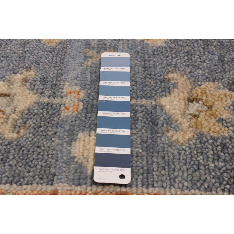Tapis bleu denim noué à la main unique 7 pi 10 po x 9 pi 10 po Jules Serapi