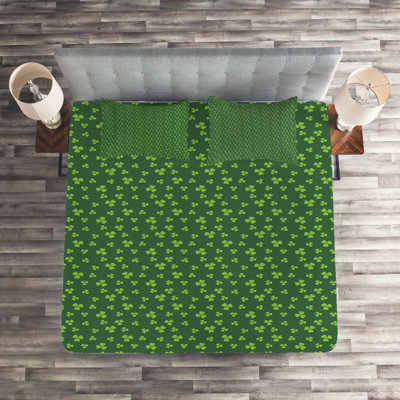Farmhouse / Country Polyester Floral Coverlet