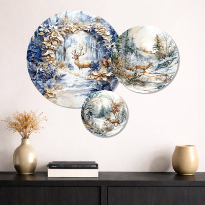 «White and Blue Deer In Christmas Woods I - Holiday», art mural en métal 3 pièces