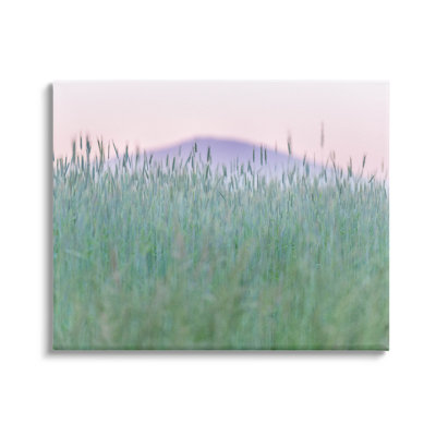 «Wheat Field Pastel Mountain Peak», estampe numérique par Nancy Crowell