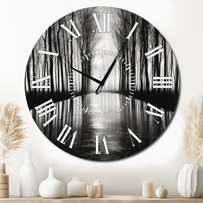 Noir et blanc Forêt Silence Photographie III - Horloge murale