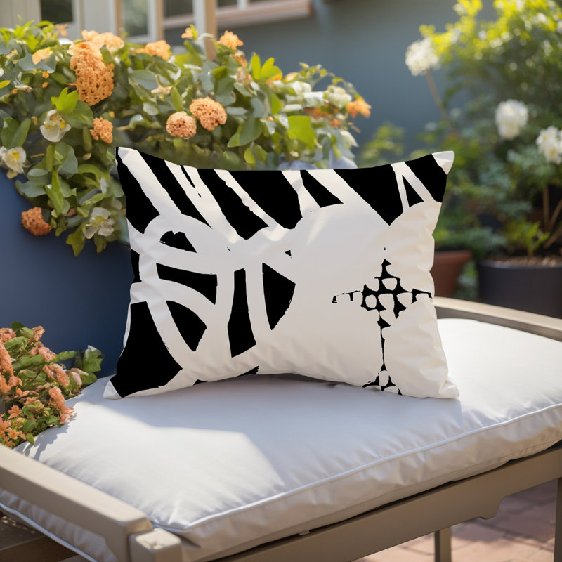 Coussin rectangulaire intérieur / extérieur Aloe, Noir / blanc cassé, H 14 po x l 20 po