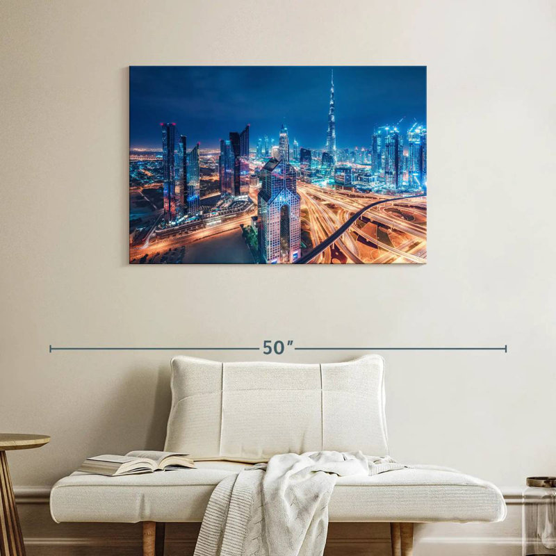 Horizon futuriste de Dubaï, H 26 po x l 39 po