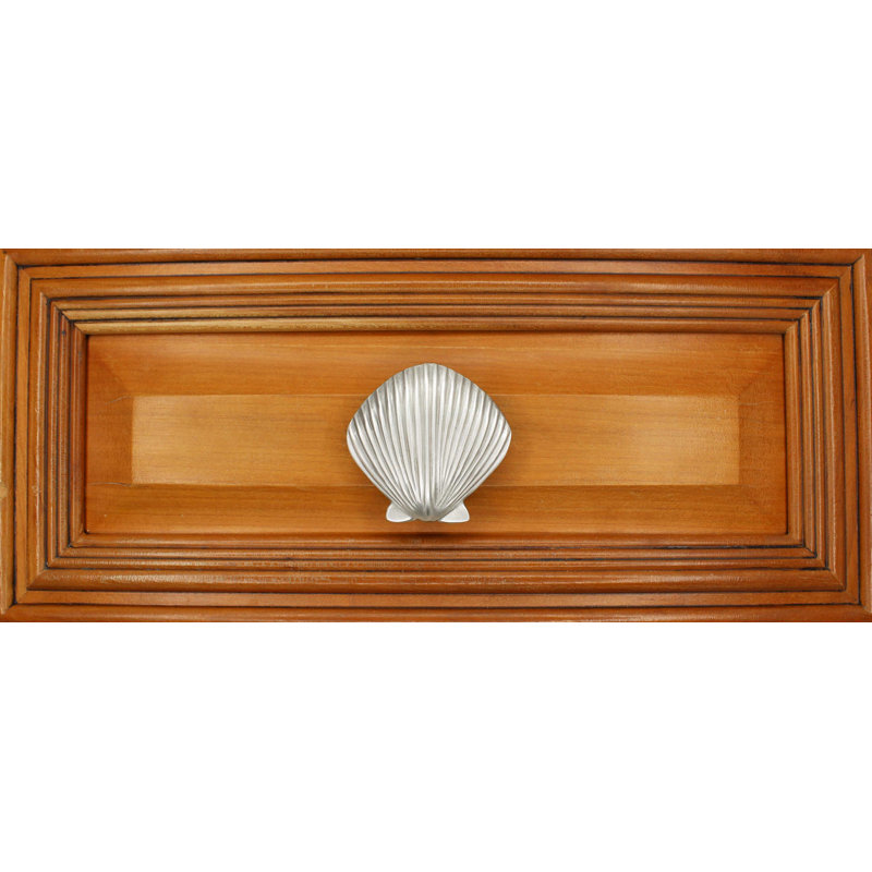 1 1/2" Seashell Knob, 2.5" L x 2.5" W, 1, Brushed Nickel