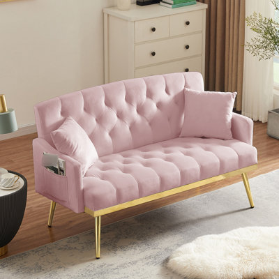 Petit fauteuil en velours rose à 2 places avec pieds en métal doré, dossier et siège confortables, tissu doux, bois d'ingénierie, rembourrage en mousse, coussins carrés, facile à assembler pour un style contemporain.