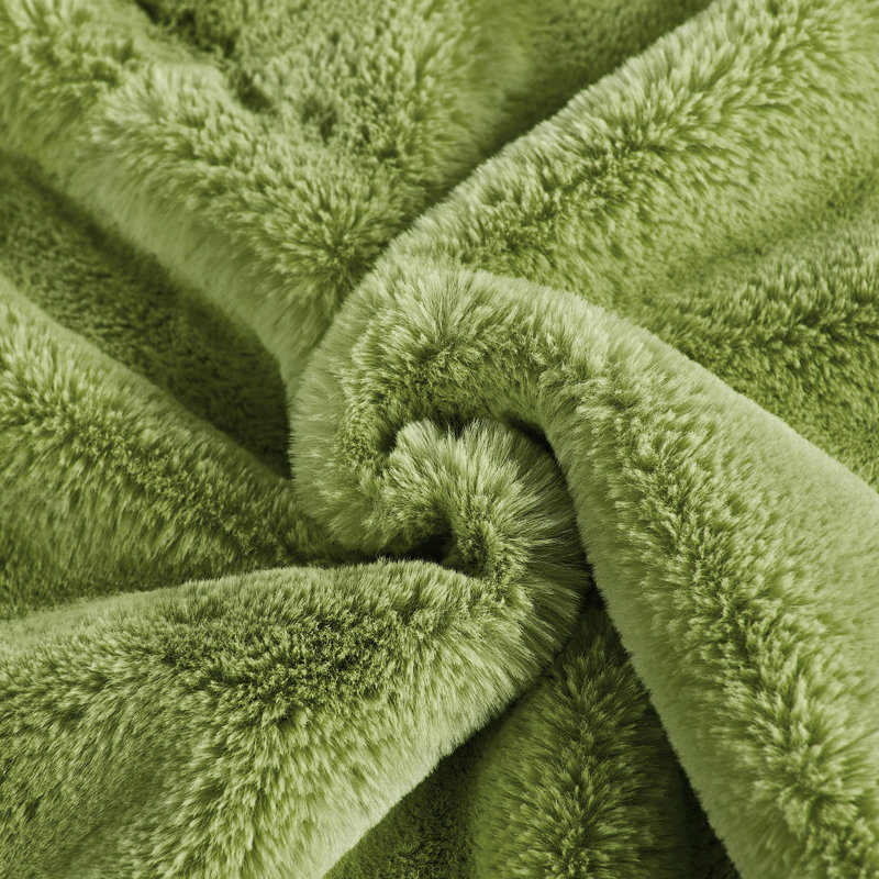 Jeté en fausse fourrure de renard, L 50 po x L 60 po, Vert mousse