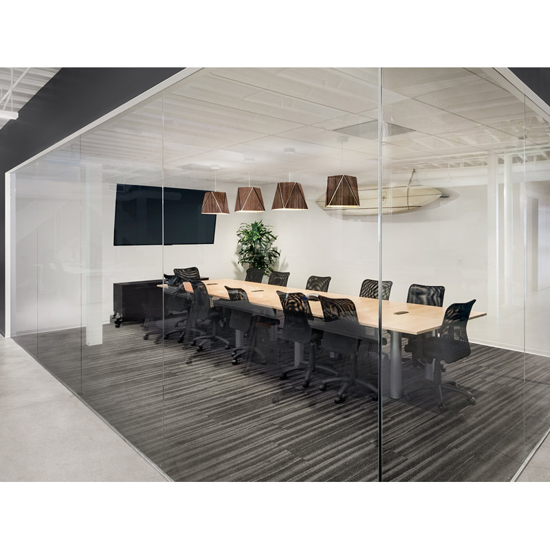 Luminaire suspendu géométrique unique en bois à 1 lumière Calx, Noyer teint foncé / aluminium brossé, 3 500K