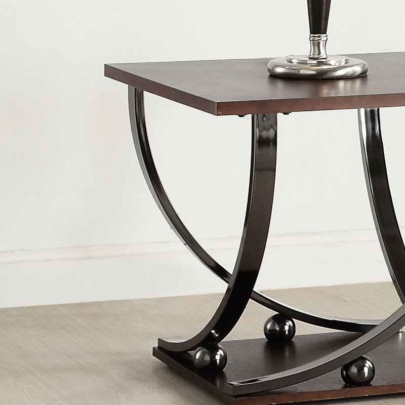 Table de bout en nickel noir avec tablette inférieure et plateau de table carré compact