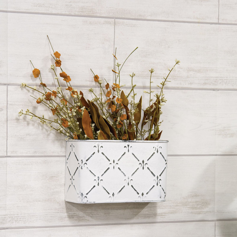 Wall Decor on Metal