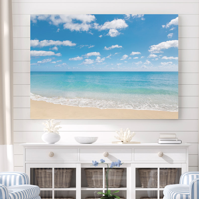 Mccutchen Just Plain Beautiful Blue Beach! - Reproduction de photo sur toile tendue, H 24 po x l 36 po x 1,5 po