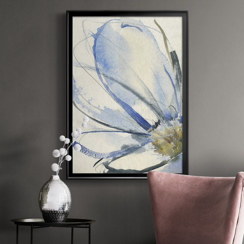 Cobalt & Paynes Petals I, toile encadrée de qualité supérieure - prête à être accrochée, Cadre noir