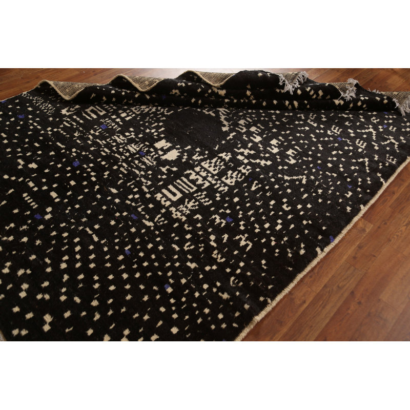 Tapis oriental noir marocain noir 6 x 8
