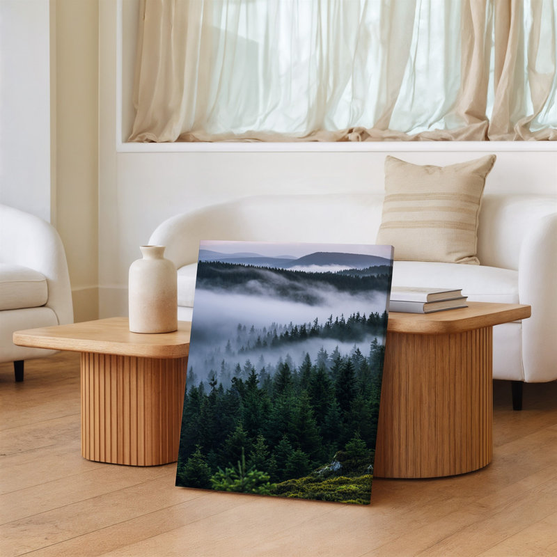 Toile, "A Misty Forest Landscape At Dawn", impression d'art mural à feuilles vertes sur fond de brume tourbillonnante