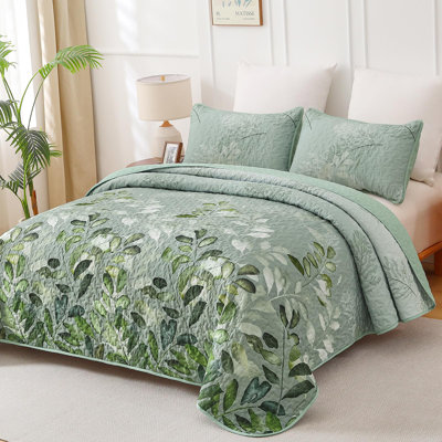 3 Pieces Soft Microfiber Lightweight Gradient Floral Quilt Set