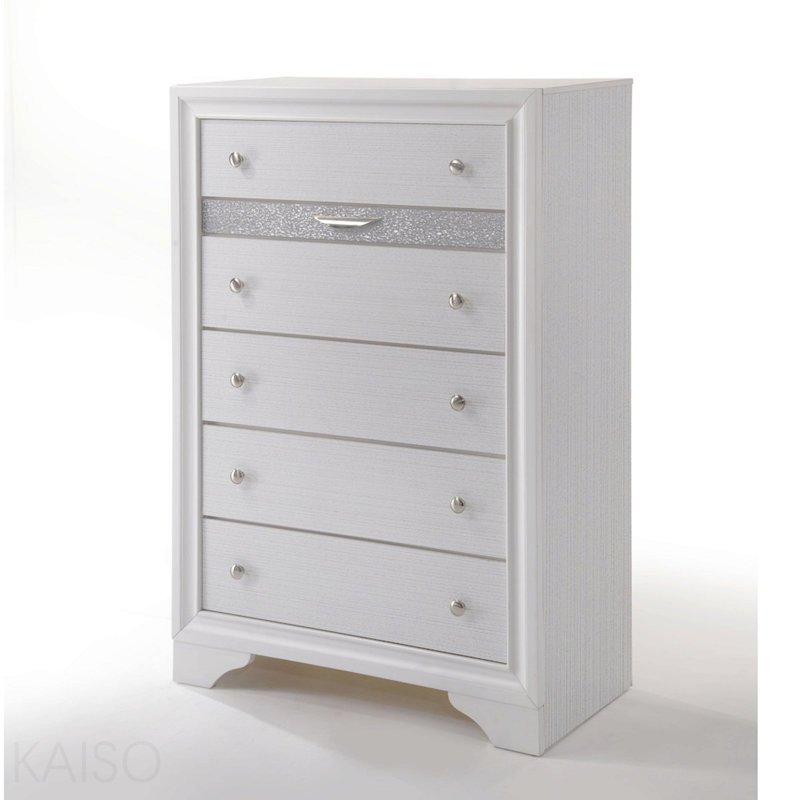 Commode blanche, Blanc