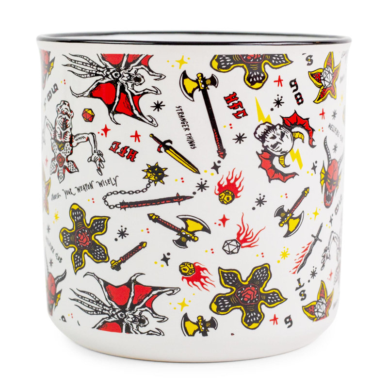 Tasse de camping en céramique «Stranger Things Hellfire Club» | Peut contenir 20 onces