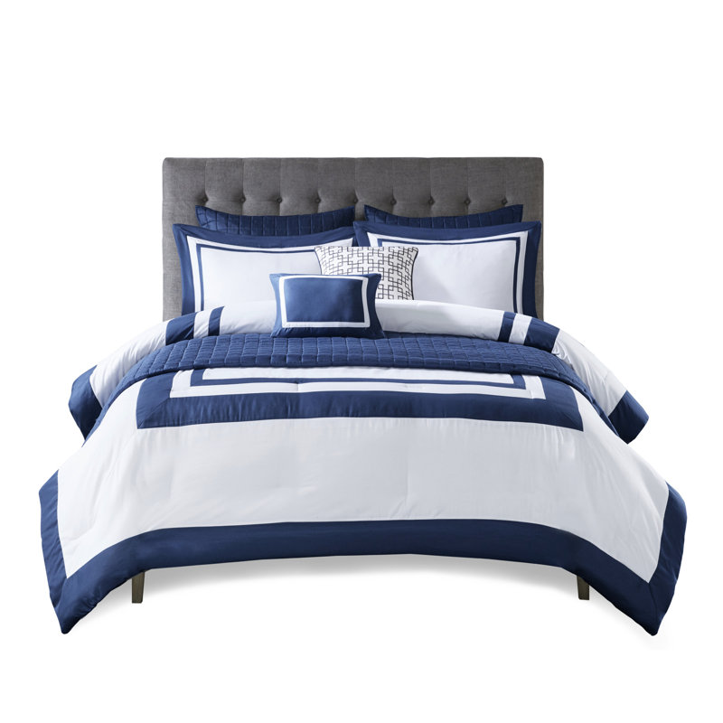 Literie bleu marine très grand / très grand - Collection 8 pièces avec édredon de luxe et motif classique de courtepointe