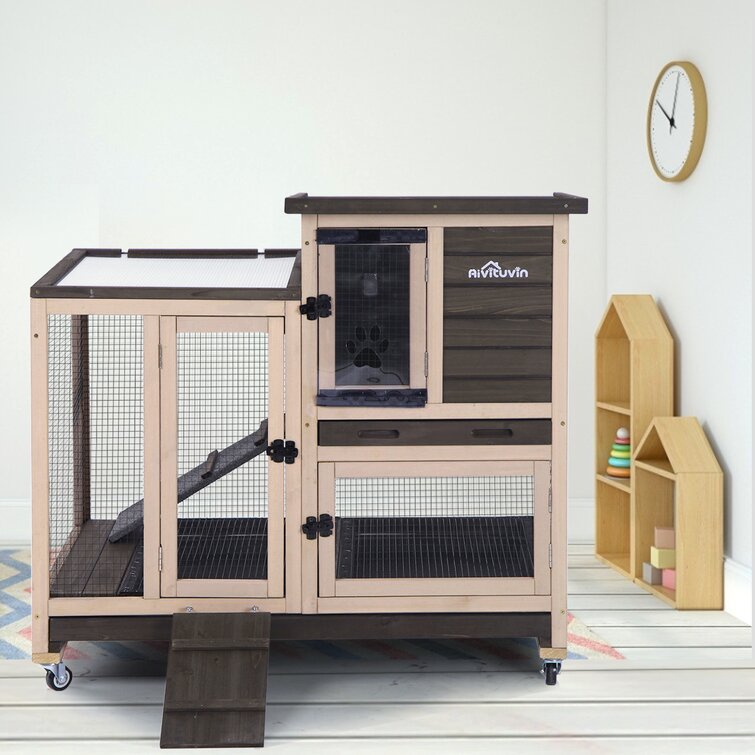 Brunner Weather Resistant Small Animal Hutch with Ramp