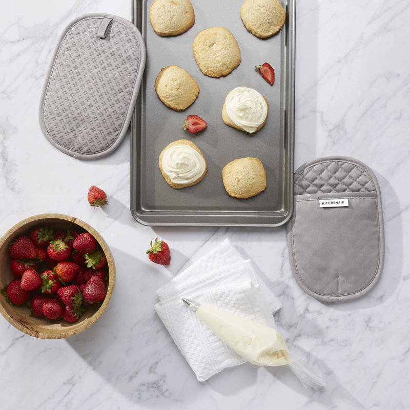 KitchenAid Asteroid Solid Diamond Potholder, 6.5" W x 10" L, Light Gray