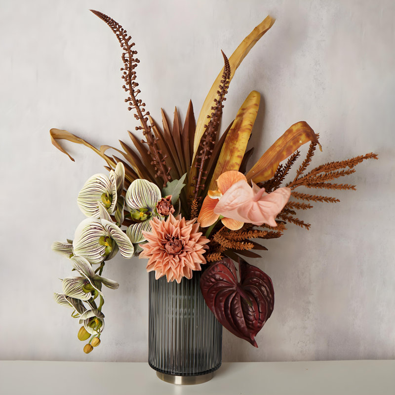 Ornements de fleurs simulées