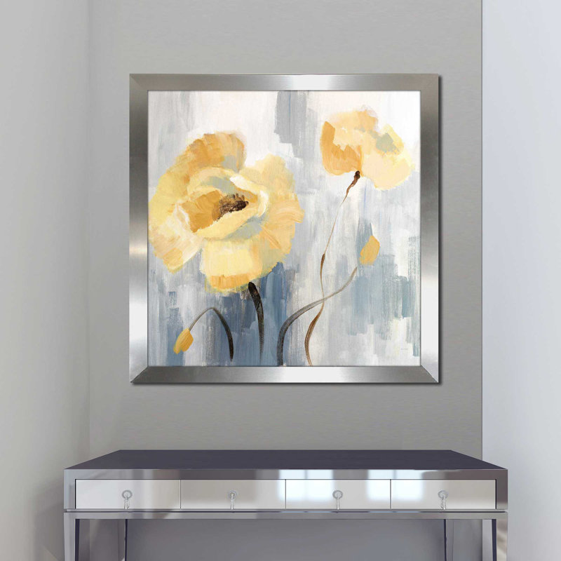 Blossom Beguile II par Lanie Loreth - Peinture, Encadrement argenté, H 31,5 po x l 31,5 po x P 1 po