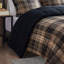 Ensemble d'édredon luxueux en duvet synthétique pour un sommeil douillet et reposant.-106857313-106857310