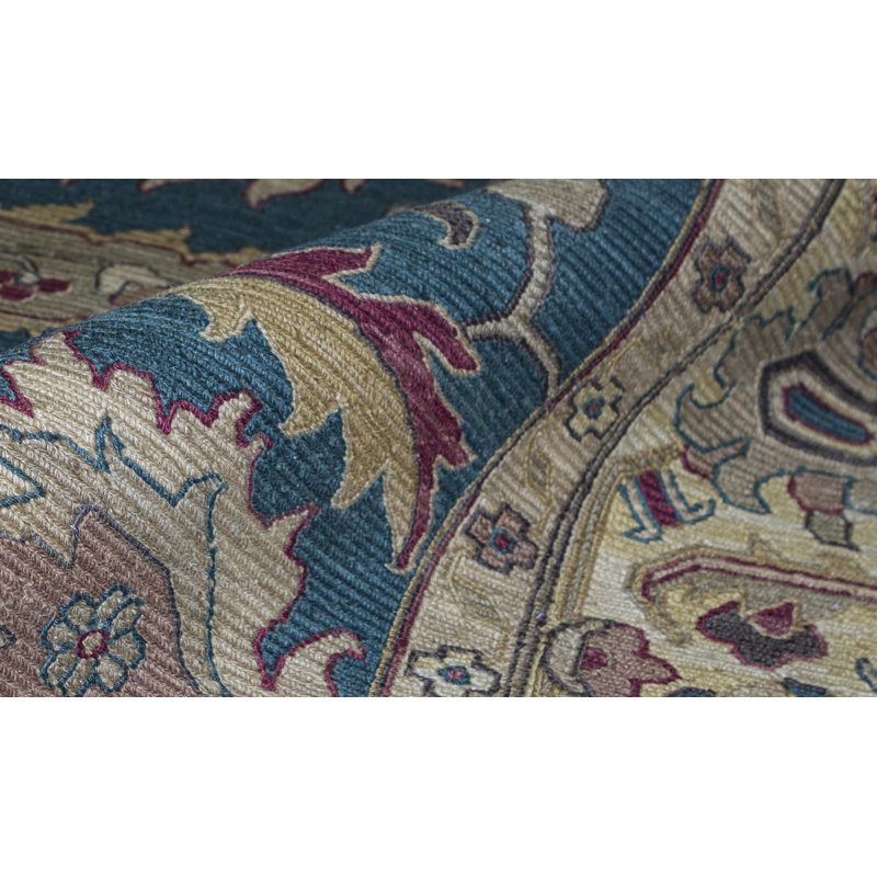 Sumak Wool Oriental Area Rug